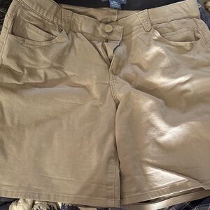Democracy Women's Cargo Shorts in Tan